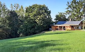 Jagdhaus im Grünen, mit Sauna